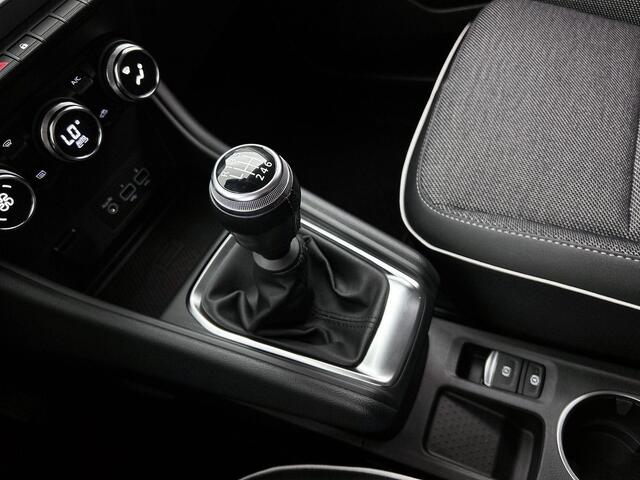 Renault CAPTUR 1.0 TCe 90 Intens | Achteruitrijcamera | Apple Carplay & Android Auto | NAVI | Parkeersensoren | LMV
