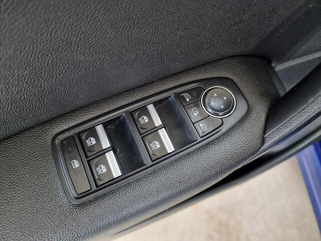 Renault CAPTUR 1.6 E-Tech Plug-in Hybrid 160 Intens | Navi | Camera | Trekhaak |