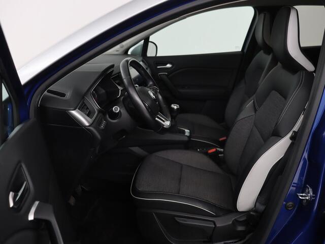 Renault CAPTUR 1.0 TCe Intens | Trekhaak | Camera | Carplay | Climate control | Keyless | Full LED | Cruise control | Bluetooth | Getint glas