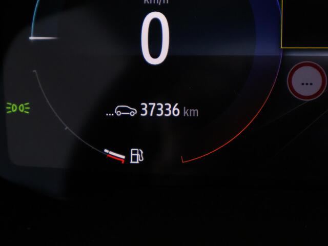 Renault CAPTUR 1.6 E-Tech Plug-in Hybrid 160 Intens Two-Tone Automaat | Navigatie | Trekhaak | Camera |