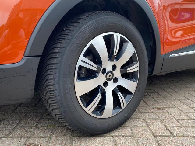 Renault CAPTUR 1.2 TCe Dynamique Automaat! | Clima | Cruise | Lederen bekleding! | Camera | Navigatie | Keyless | Trekhaak | RIJKLAARPRIJS INCL 12 MAANDEN GARANTIE EN BEURT