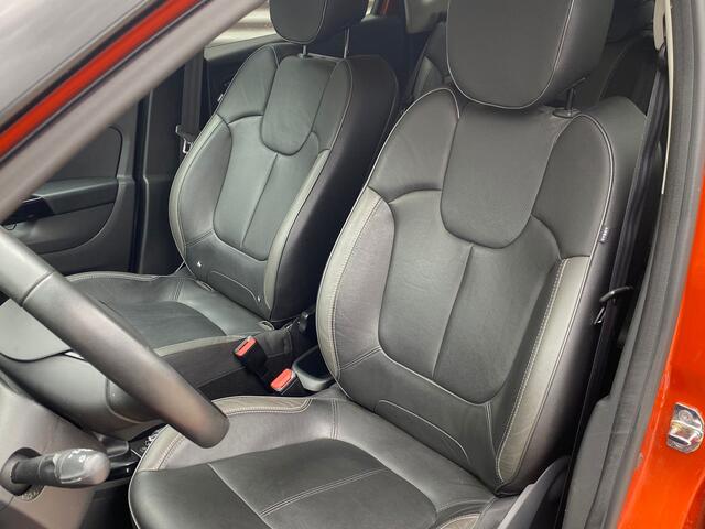 Renault CAPTUR 1.2 TCe Dynamique Automaat! | Clima | Cruise | Lederen bekleding! | Camera | Navigatie | Keyless | Trekhaak | RIJKLAARPRIJS INCL 12 MAANDEN GARANTIE EN BEURT
