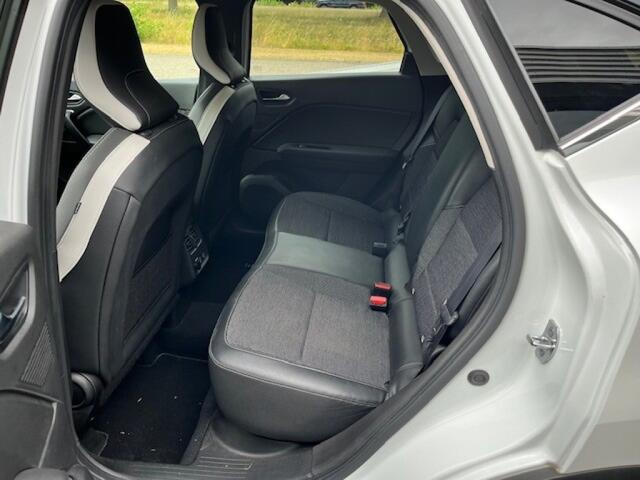 Renault CAPTUR 1.6 E-Tech Hybrid Intens