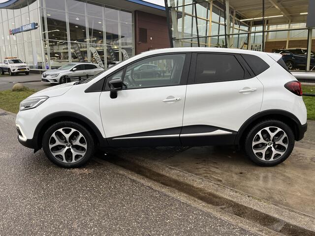 Renault CAPTUR 0.9 TCe Intens / Trekhaak / 17'' LMV / Keyless / PDC. Achter / Navi / DAB /