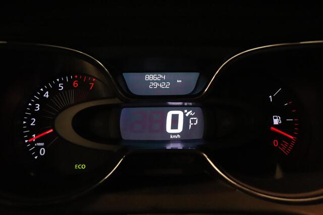 Renault CAPTUR 1.2 TCe Helly Hansen | Camera | Trekhaak | Climatronic | Half Leder | Navigatie | Bluetooth |