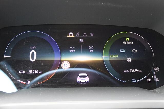 Renault CAPTUR 1.6 E-Tech Hybrid 145 Rive Gauche | Trekhaak | Achteruitrijcamera | Parkeersensoren V+A | Apple CarPlay / Android Auto