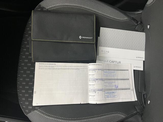 Renault CAPTUR 1.3 TCe Intens / Trekhaak / Eerste Eigenaar / Dealer Onderhouden / LED Verlichting / Navigatie / Easy Parking Pack /