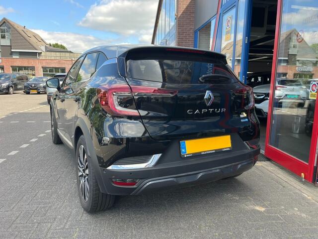 Renault CAPTUR 1.6 E-Tech Plug-in Hybrid 160 Initiale Paris Voll Opties!!!