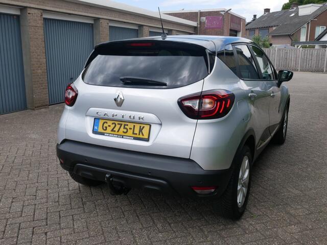 Renault CAPTUR 1.2 TCE LIMITED **Clima//Navi//Lm//Th **
