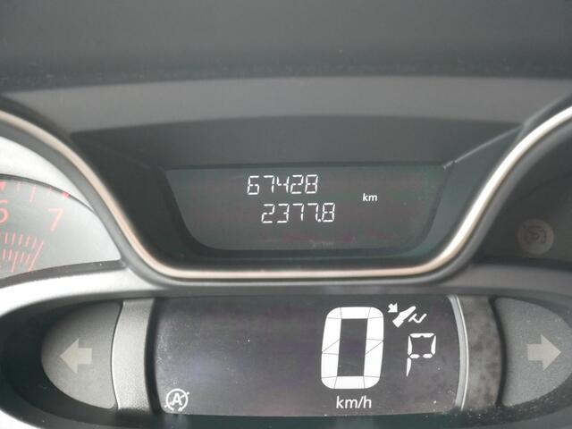 Renault CAPTUR 1.2 TCE LIMITED **Clima//Navi//Lm//Th **