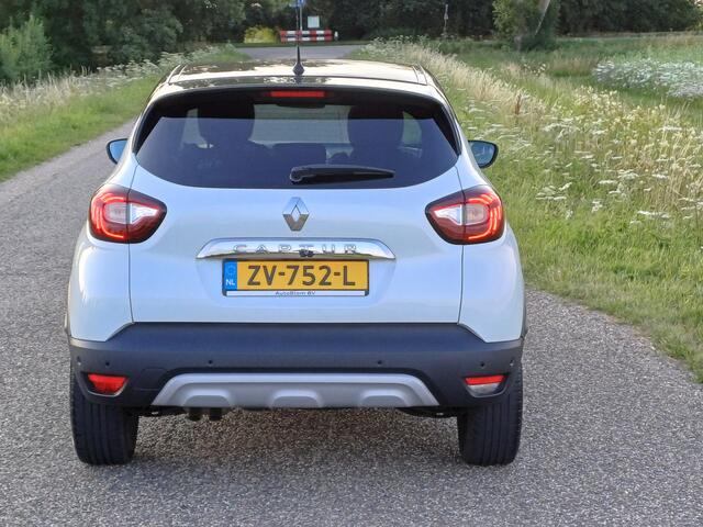 Renault CAPTUR 1.3 TCe Version S /LED/Navi/Clima/Pano/Two-Tone lak/17"/