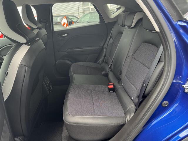 Renault CAPTUR 1.3 TCe 140 Intens AUTOMAAT / NAVIGATIE / CLIMATE CONTROLE /