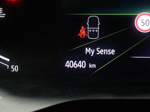 Renault CAPTUR TCe 130pk Intens Automaat /EDC Camera | Climate | Cruise | Navi | Parkeersens. v+a | Stuurverw.