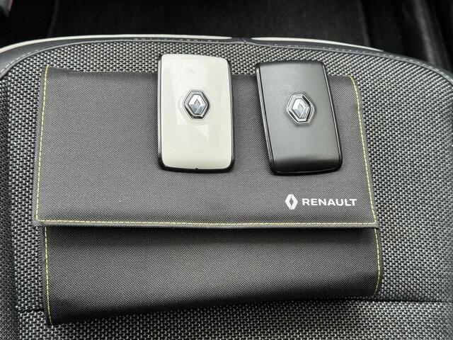 Renault CAPTUR 1.3 TCe 140 Intens / Navigatie / Camera / Parkeersensoren / Cruise / Clima / DAB / LED /