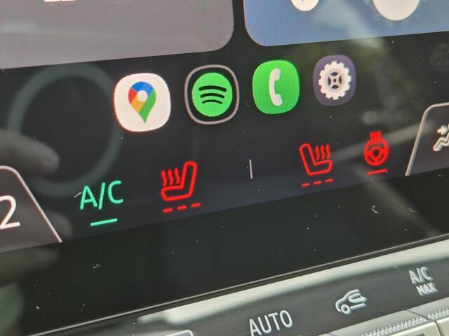 Renault CAPTUR 1.3 mild hybrid 160 techno Automaat / Pack winter / Apple Carplay Android Auto / Adaptief CC / Stuur- en Stoelverwarming / Achteruitrijcamera / Keyless Entry/Start / Trekgewicht 1200 kg / Draadloze telefoon lader /