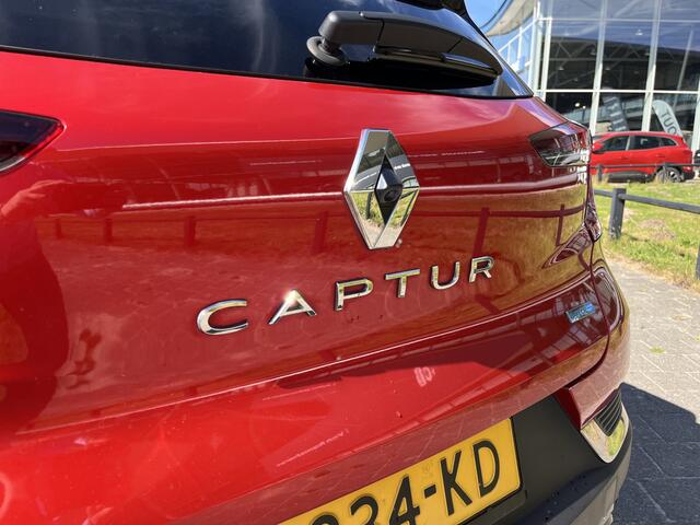 Renault CAPTUR 1.6 E-Tech Plug-in Hybrid 160 PK Initiale Paris / Camera 360' / Stoelverw. + Stuurverw. / Apple Carplay - Android Auto / Keyless / Blind spot warning / 18'' LMV /