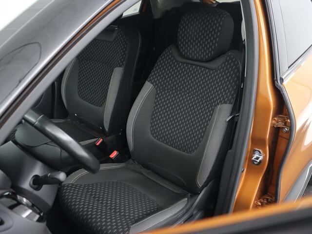 Renault CAPTUR 1.3 TCe Intens | 61.400km NAP | Automaat | Camera | Trekhaak | Carplay | Full LED | Keyless | Navigatie | Climate control