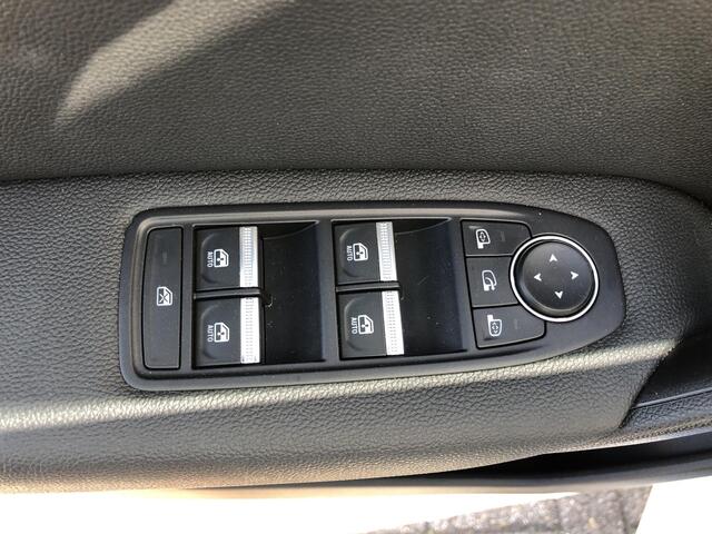 Renault CAPTUR 1.6 E-Tech Plug-in Hybrid 160 Intens AUTOMAAT