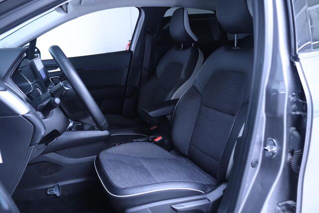Renault CAPTUR 1.0 TCe 90 Intens | Apple Carplay/Android Auto | Parkeersensoren voor, achter en camera | Cruise control | Navigatie |