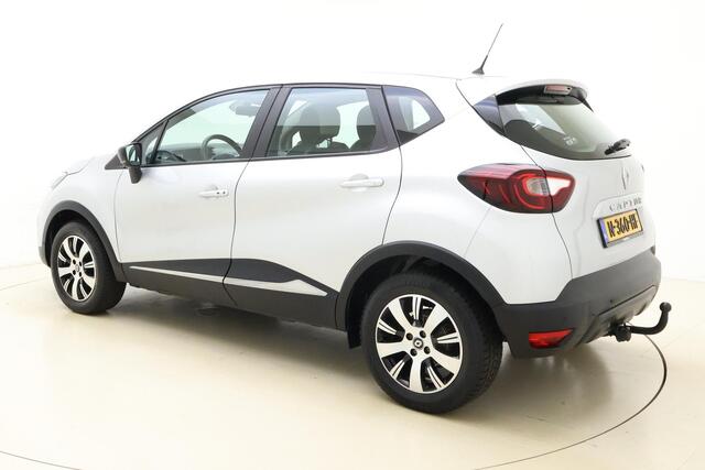 Renault CAPTUR 0.9 TCe Limited Navigatie | Trekhaak | 1200 KG Trekgewicht | Cruise Control | Start/Stop Knop | Lichtmetalen Velgen | Parkeer Sensoren Achter |