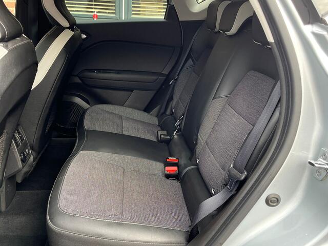 Renault CAPTUR 1.6 E-Tech Plug-in Hybrid 160 E-TECH Zwart Dak.