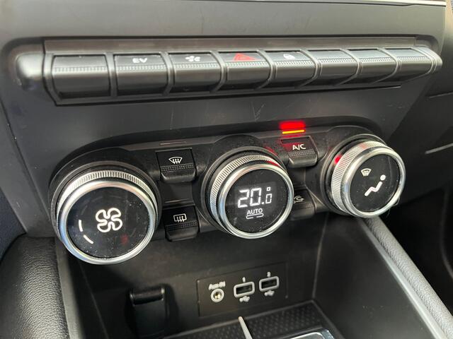 Renault CAPTUR 1.6 E-Tech Plug-in Hybrid 160 E-TECH Zwart Dak.