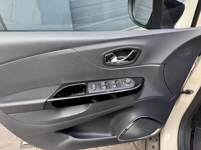 Renault CAPTUR 1.2 TCe Xmod Aut. Navi Ledere Trekhaak C.Control