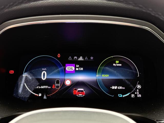 Renault CAPTUR 1.6 E-Tech Plug-in Hybrid 160 Intens | Trekhaak | Navigatie | 360 graden camera | DAB | LED | Climate Control | Cruise | Lichtmetaal |