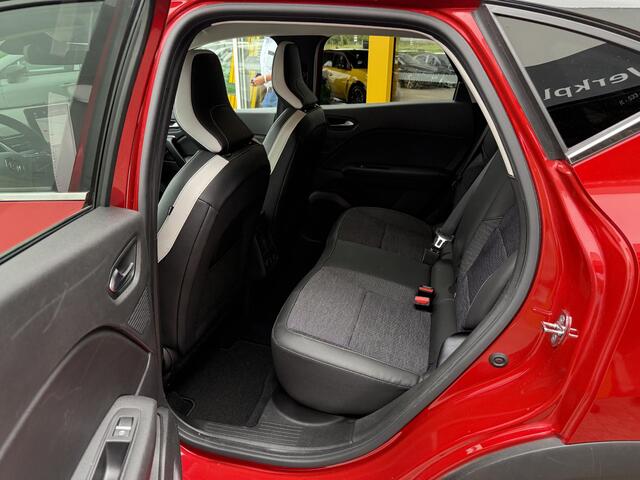 Renault CAPTUR 1.6 E-Tech Plug-in Hybrid 160 Intens | Trekhaak | Navigatie | 360 graden camera | DAB | LED | Climate Control | Cruise | Lichtmetaal |