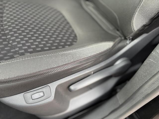 Renault CAPTUR 0.9 TCe Bose, navi, parkeerassist, trekhaak