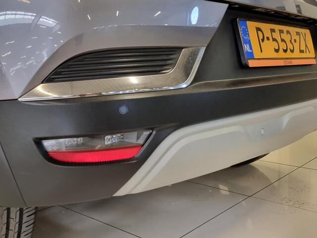 Renault CAPTUR 1.3 TCe 140 Intens | Navigatie | Achteruitrijcamera | Parkeersensoren |