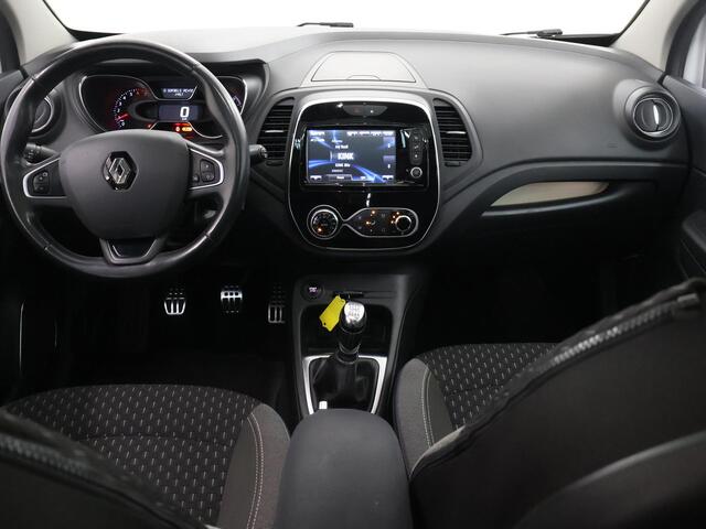 Renault CAPTUR 1.2 TCe Intens | Panoramadak | Parkeercamera | Dodehoekdetectie | Naviagtie |