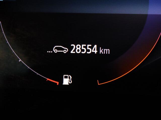 Renault CAPTUR E-Tech Plug-in Hybrid 160pk Intens Automaat Camera | Climate | Cruise | Navi | Parkeersens. v+a