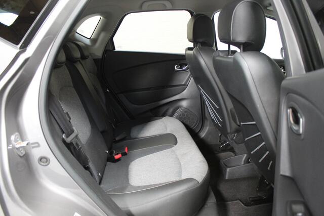 Renault CAPTUR 1.3 TCe Intens | Keyless | Camera | Trekhaak | Navi | Dealer Oh