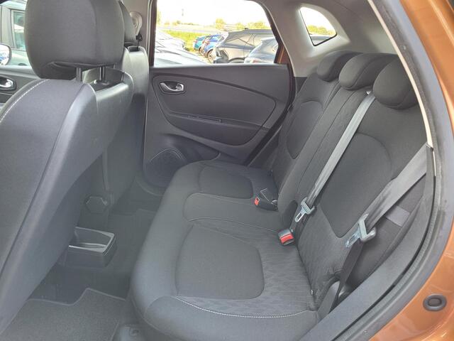 Renault CAPTUR 0.9 TCe Limited | Dealer Onderhouden | Trekhaak | Hoge Zit | Navigatie+Camera