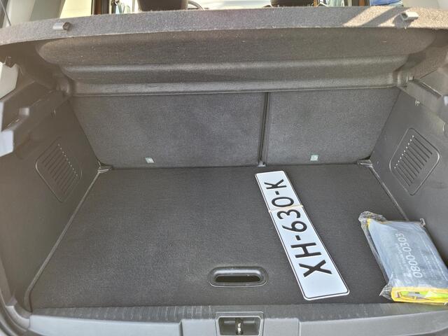 Renault CAPTUR 0.9 TCe Limited | Dealer Onderhouden | Trekhaak | Hoge Zit | Navigatie+Camera