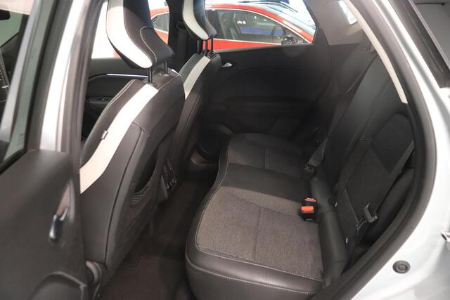 Renault CAPTUR 1.3 TCe 140 Intens | | Camera | Trekhaak | Navigatie | Automaat | Bluetooth | LED | AppleCarplay AndroidAuto |