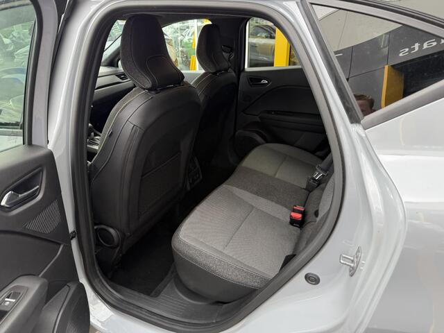 Renault CAPTUR 1.6 E-Tech full hybrid 145 techno | Pack Winter | Google Maps Navigatie | Achteruitrijcamera | DAB | Climate Control | Key-less |