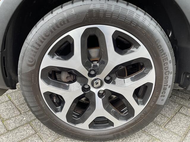 Renault CAPTUR 130pk Intens (Trekhaak - Camera - Parkeersensoren V+A - LED - Keyless Entry - Stoelverwarming - Automatische Airco - Navigatie)