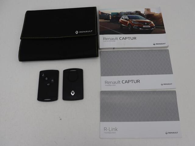 Renault CAPTUR 1.2 TCe Intens | Automaat | Cruise Control | Trekhaak | Camera | Navigatie | Climate Control | PDC