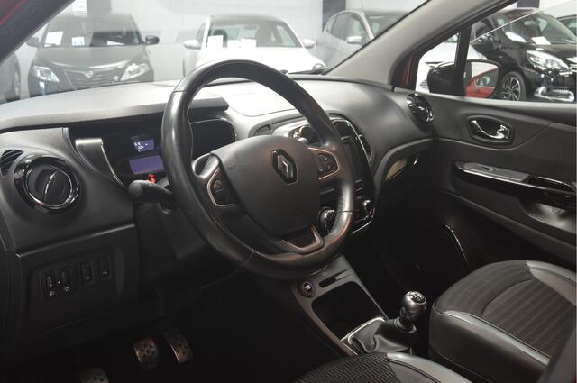Renault CAPTUR 0.9 TCe Dynamique // 116.000 km // CLIMA // CRUISE // PDC // TREKHAAK // NAVI // *** ZATERDAG 25-10 GESLOTEN ***