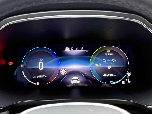 Renault CAPTUR 1.6 E-Tech Plug-In Hybrid Intens | Glazen schuif-kantel dak | Stoel & stuur verwarming | Navi groot | DAB | Achteruitrijcamera | Climate Control | Key-less |