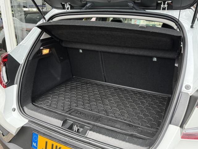 Renault CAPTUR 1.6 E-Tech Plug-In Hybrid Intens | Glazen schuif-kantel dak | Stoel & stuur verwarming | Navi groot | DAB | Achteruitrijcamera | Climate Control | Key-less |