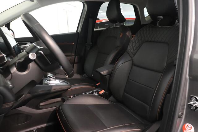 Renault CAPTUR 1.3 TCe 140 Initiale Paris | Lederen bekleding | 360° Camera | BOSE premium | LED koplampen | AppleCarplay AndroidAuto | Trekhaak |