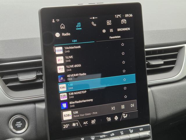 Renault CAPTUR 1.3 mild hybrid 160 techno Automaat / Fabrieksgarantie 07-2027 / Pack winter / Apple Carplay Android Auto / Trekgewicht 1200 kg / Stuur-, en Stoel verwarming / Adaptief CC / Keyless Entry/Start / Climate control / Draadloze telefoon lader /