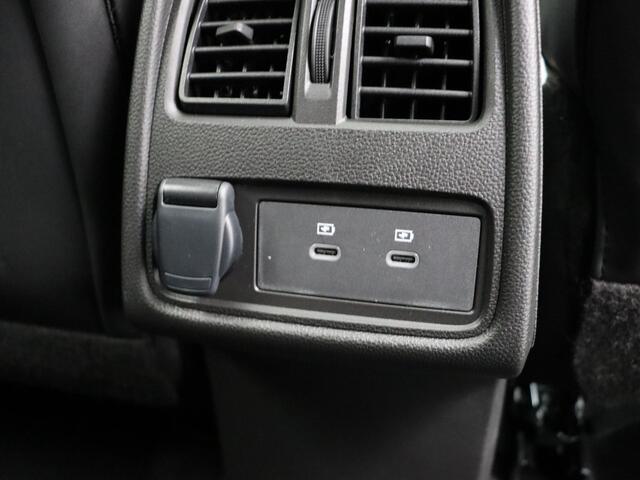 Renault CAPTUR 1.8 E-Tech full hybrid 160pk esprit Alpine | Harman kardon | Panoramadak | Stoel- en stuurwielverwarming | Elek. stoelen |