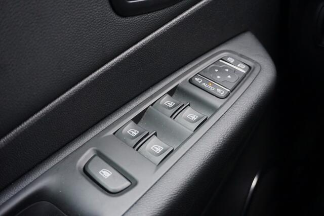 Renault CAPTUR 0.9 TCe Intens Camera/Navi/Trekhaak!