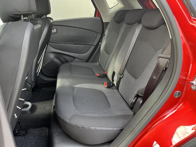 Renault CAPTUR 0.9 TCe Dynamique / Cruise Control / Navigatie / Climate Control / Parkeersensoren Achter / Keyless Entry en Start / Bluetooth / Radio /