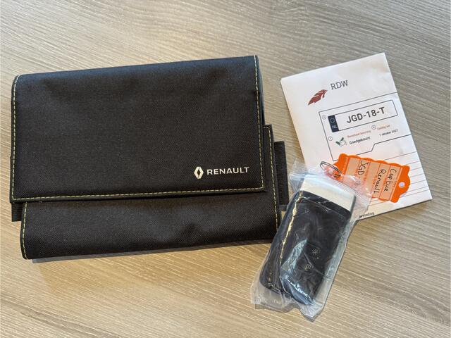 Renault CAPTUR 1.6 E-Tech plug-in hybrid 160 techno GRATIS Afleverpakket! | Keyless Entry\Start | Climate Control |