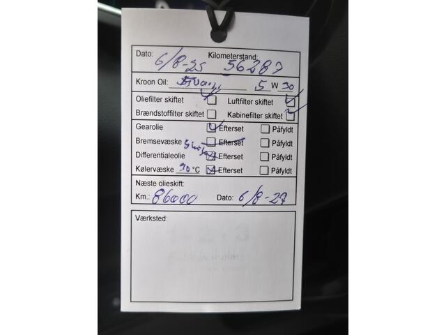 Renault CAPTUR 1.6 E-Tech Plug-in Hybrid 160 Intens Automaat / Accu SOH 91.25% / Apple Carplay Android Auto / Stuur-, en Stoel verwarming / Achteruitrijcamera / Keyless Entry/Start / Draadloze telefoon lader / Cruise control /